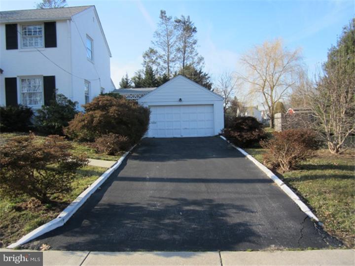340 Prospect Road Springfield, PA 19064 - Photo 4 of 20