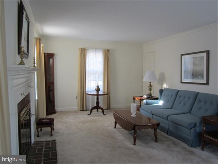 340 Prospect Road Springfield, PA 19064 - Photo 7 of 20