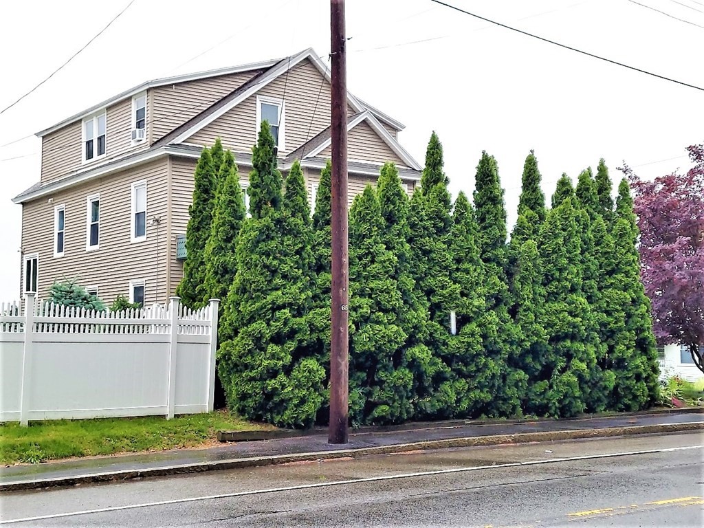 330 Massasoit Road Worcester, MA 01604 - Photo 3 of 33 Gallery Image 3