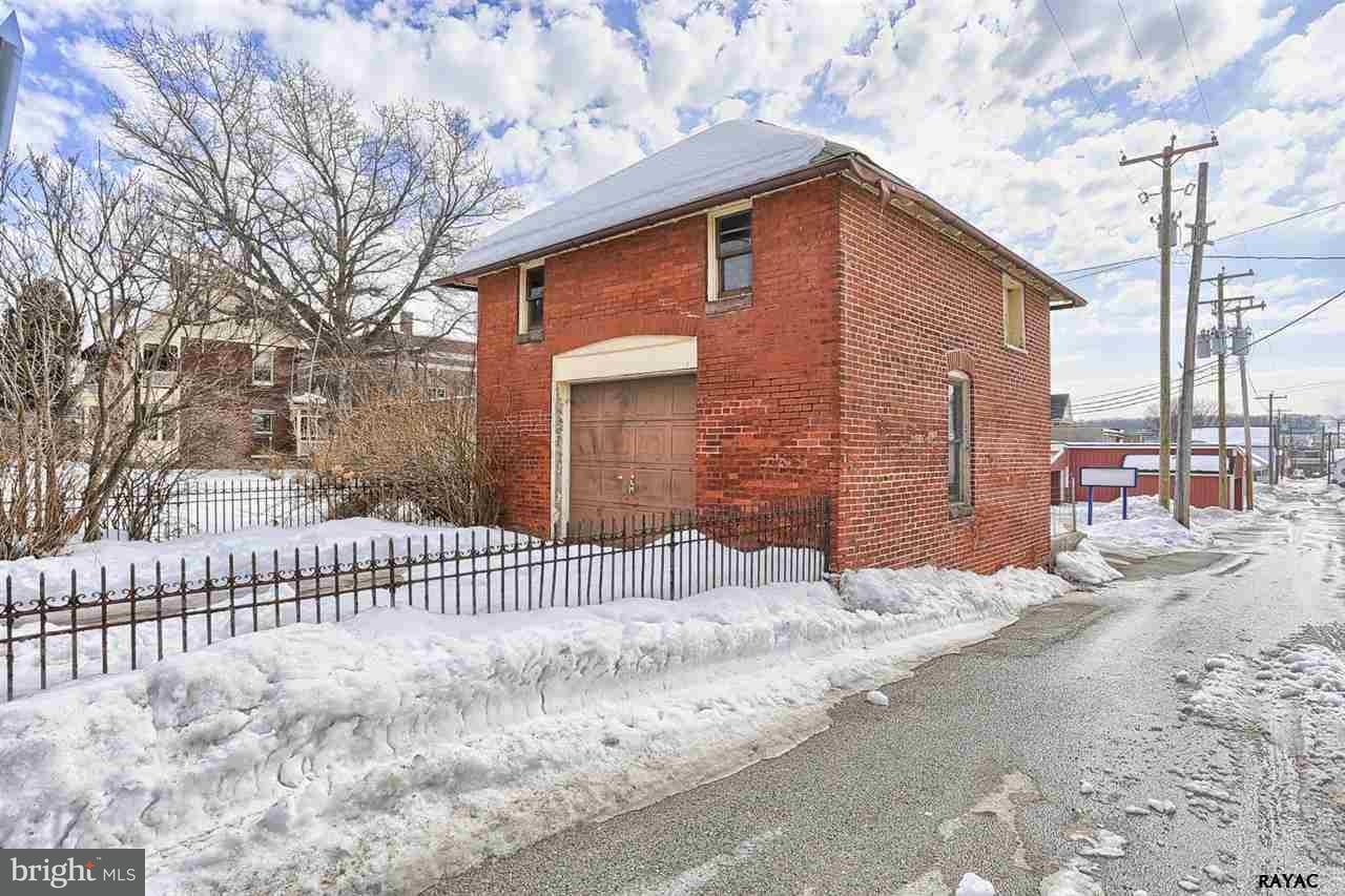 6 South Main Street Spring Grove, PA 17362 - Photo 8 of 29