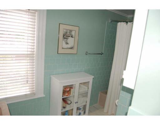 24 Shaw Road Swampscott, MA 01907 - Photo 12 of 23 Gallery Image 12