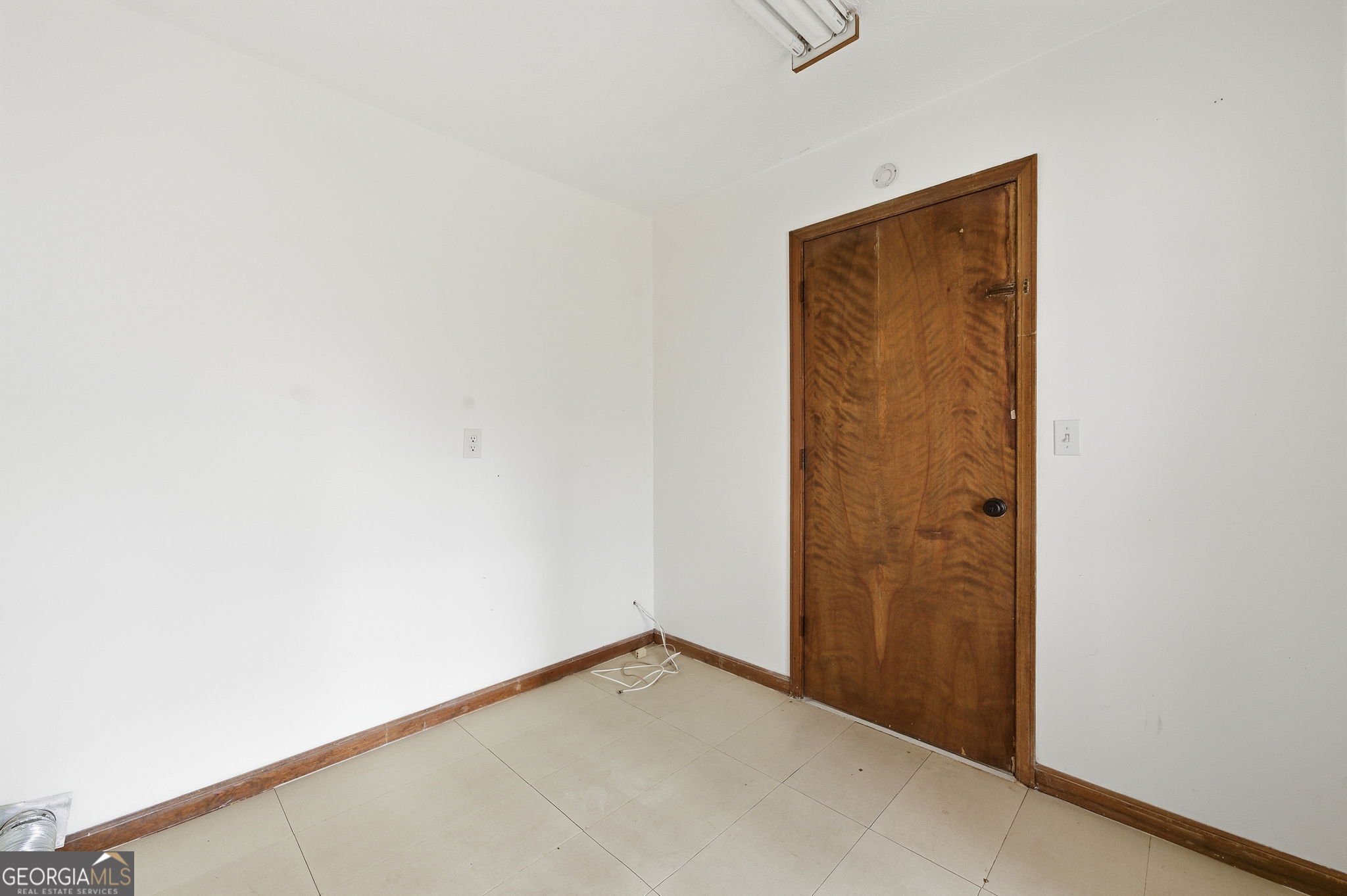 1732 Golfcrest Court Stone Mountain, GA 30088 - Photo 21 of 41 a view of an empty room