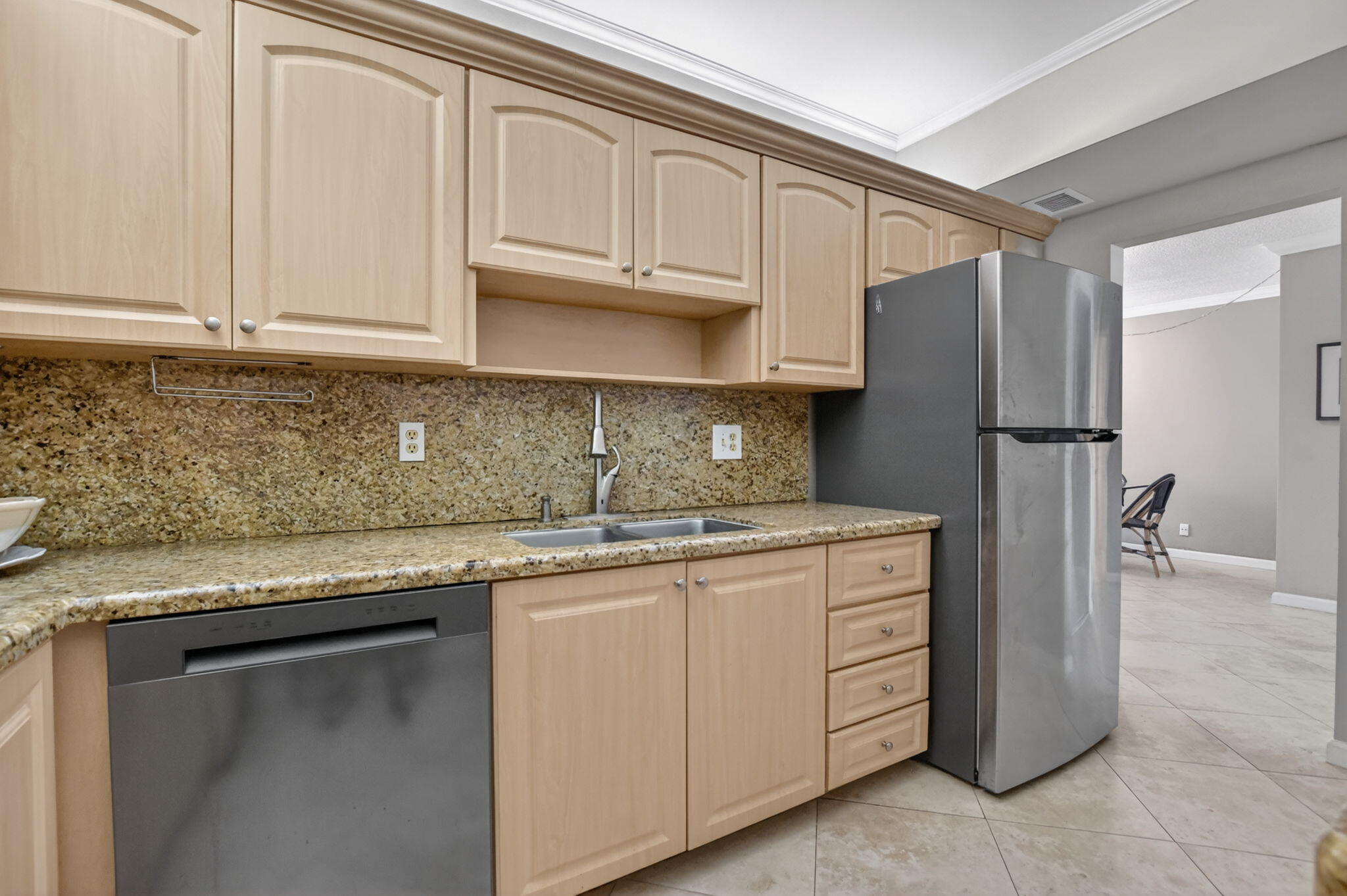 2851 South Ocean Boulevard, Unit T2 Boca Raton, FL 33432 - Photo 17 of 49 16-web-or-mls-DSC_0871