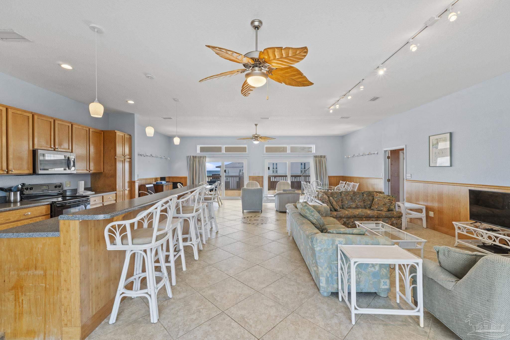 811 Ariola Drive Pensacola Beach, FL 32561 - Photo 9 of 48