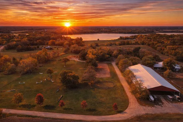 $3,250,000 | 3035 Lake Sarah Road, Maple Plain, MN 55359