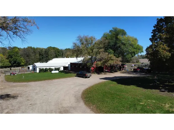 $3,250,000 | 3035 Lake Sarah Road, Maple Plain, MN 55359