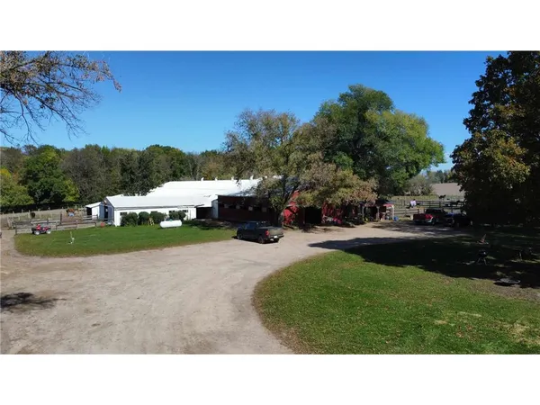 $3,637,500 | 3035 Lake Sarah Road, Maple Plain, MN 55359