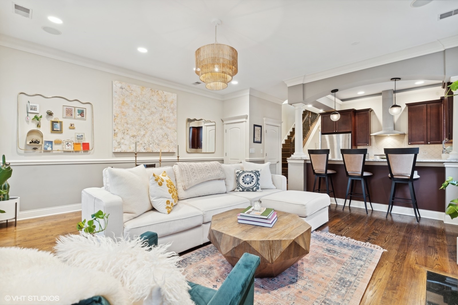3232 North Seminary Avenue, Unit 3 Chicago, IL 60657 - Photo 5 of 22 a living room with furniture and wooden floor