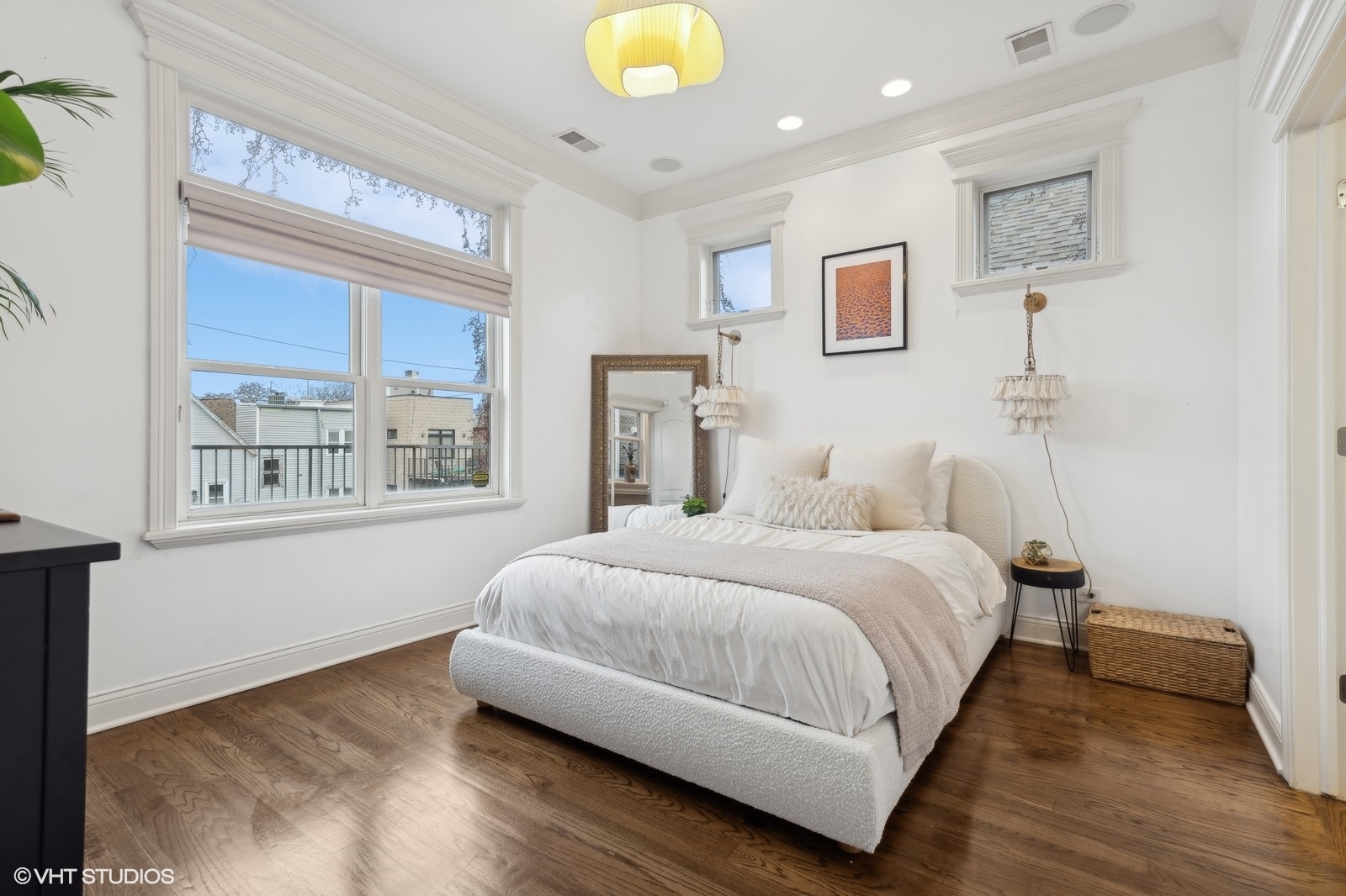 3232 North Seminary Avenue, Unit 3 Chicago, IL 60657 - Photo 10 of 22 a bedroom with a bed and a window