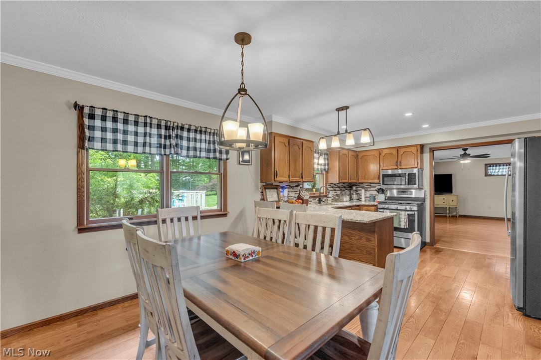 408 River Road Canal Fulton, OH 44614 - Photo 13 of 42 Dining area