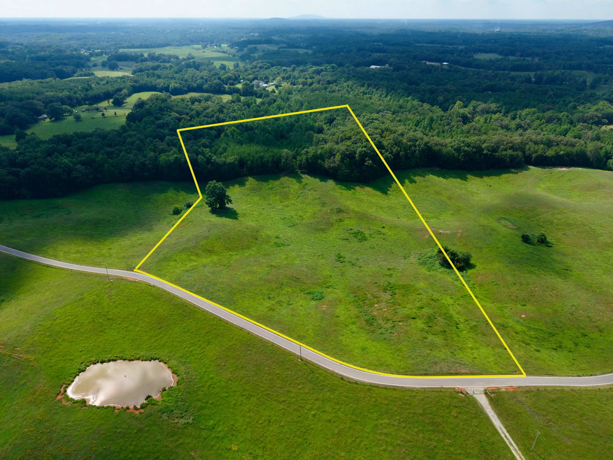 6 Barlow Road Rock Island, TN 38581 - Photo 3 of 23 a view of a tennis court