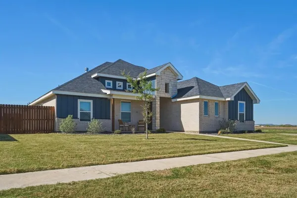 $390,000 | 301 Blue Lake Drive, Abilene, TX 79602