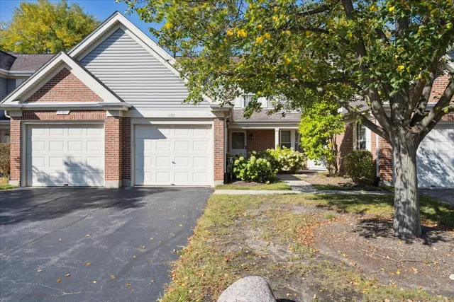 $299,000 | 1157 Russellwood Court, Buffalo Grove, IL 60089