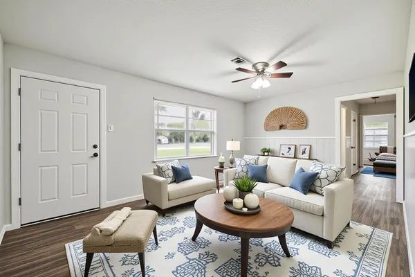 $1,700 | 2331 32nd Avenue North, Texas City, TX 77590