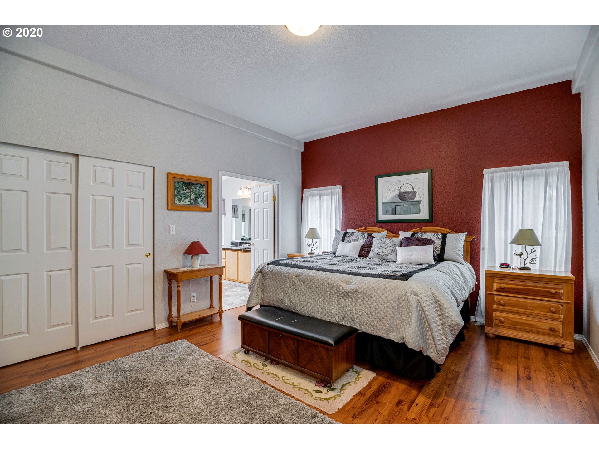 1686 Markham Road Hood River, OR 97031 - Photo 11 of 32 Gallery Image 11