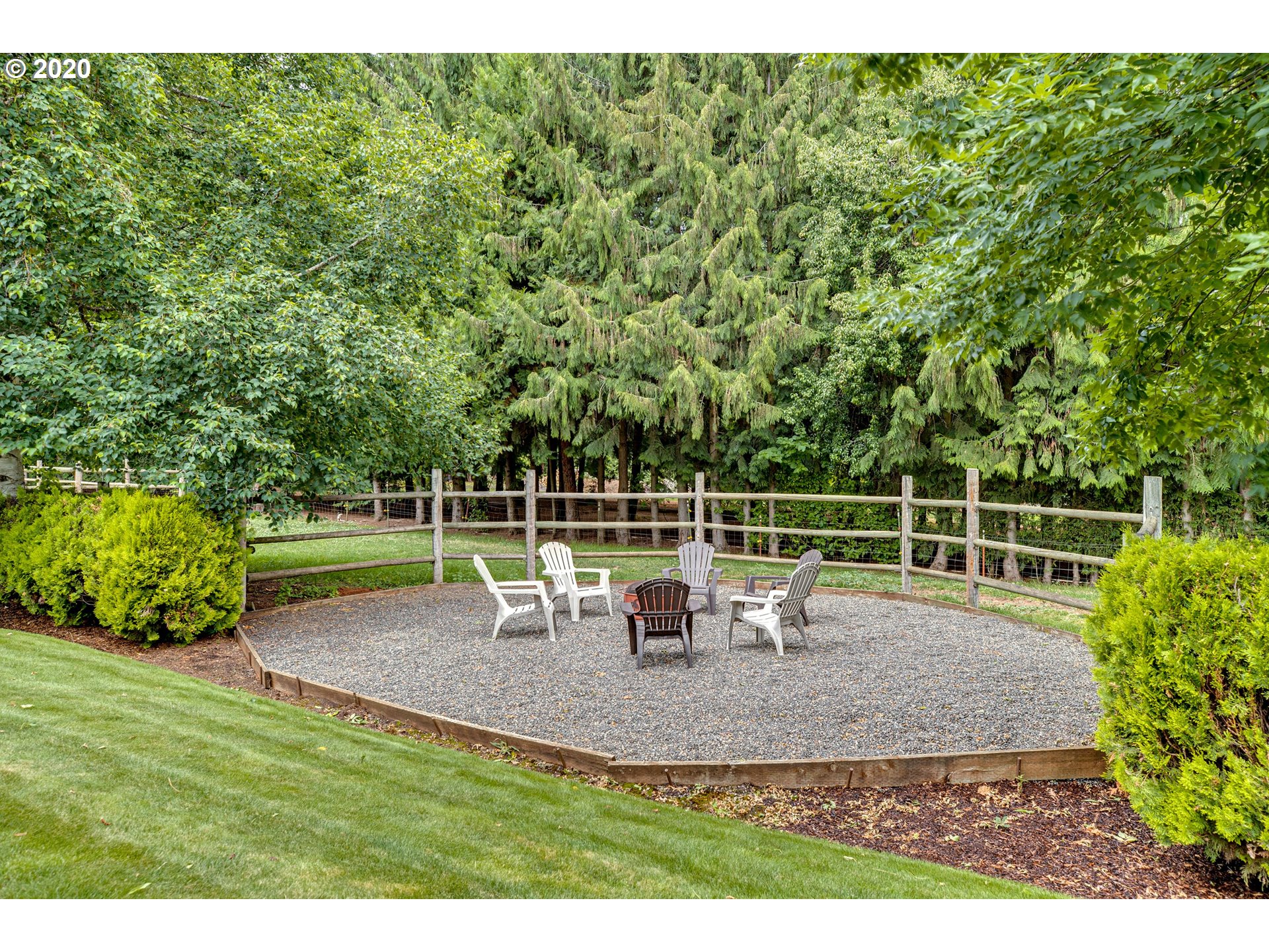 1686 Markham Road Hood River, OR 97031 - Photo 21 of 32 Gallery Image 21