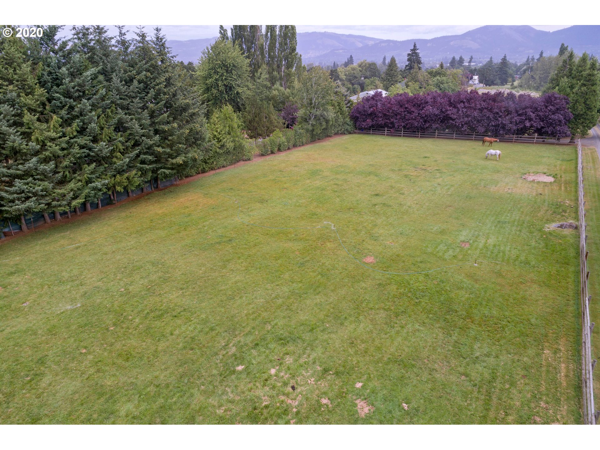 1686 Markham Road Hood River, OR 97031 - Photo 26 of 32 Gallery Image 26