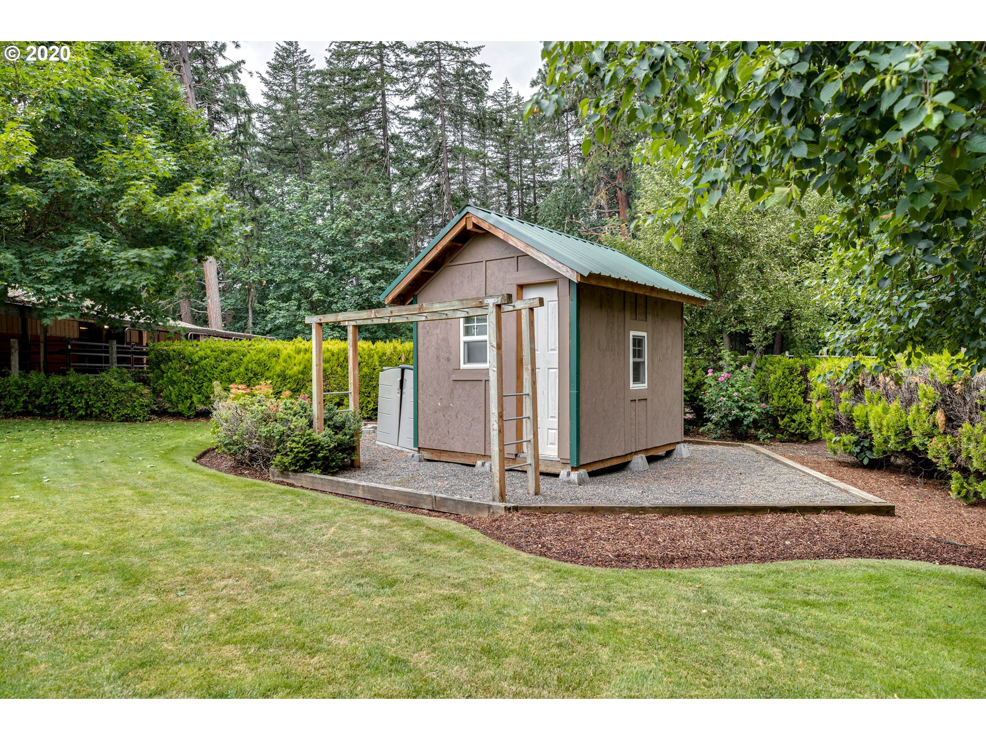 1686 Markham Road Hood River, OR 97031 - Photo 29 of 32 Gallery Image 29