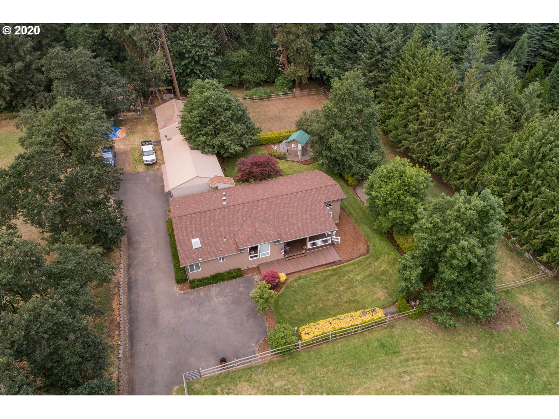 1686 Markham Road Hood River, OR 97031 - Photo 5 of 32 Gallery Image 5
