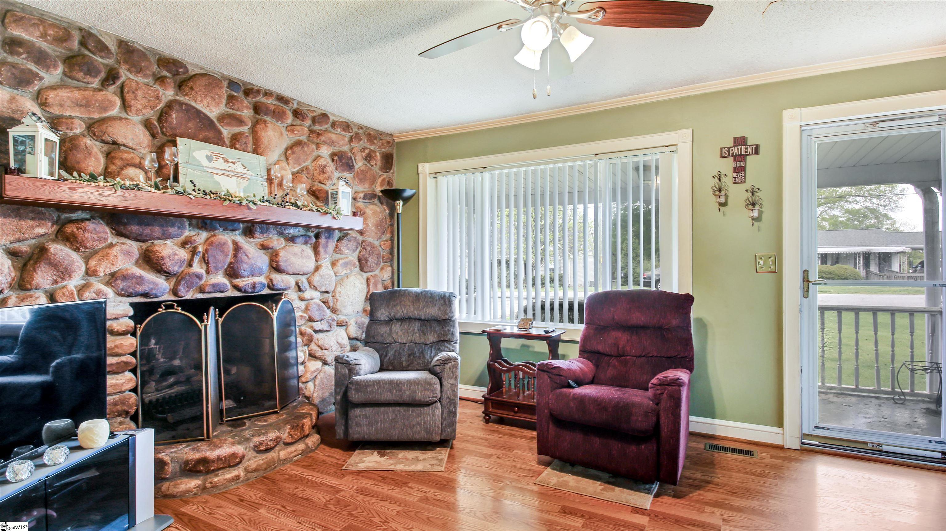 505 Ridgewood Drive Greer, SC 29651 - Photo 5 of 21 Gallery Image 5