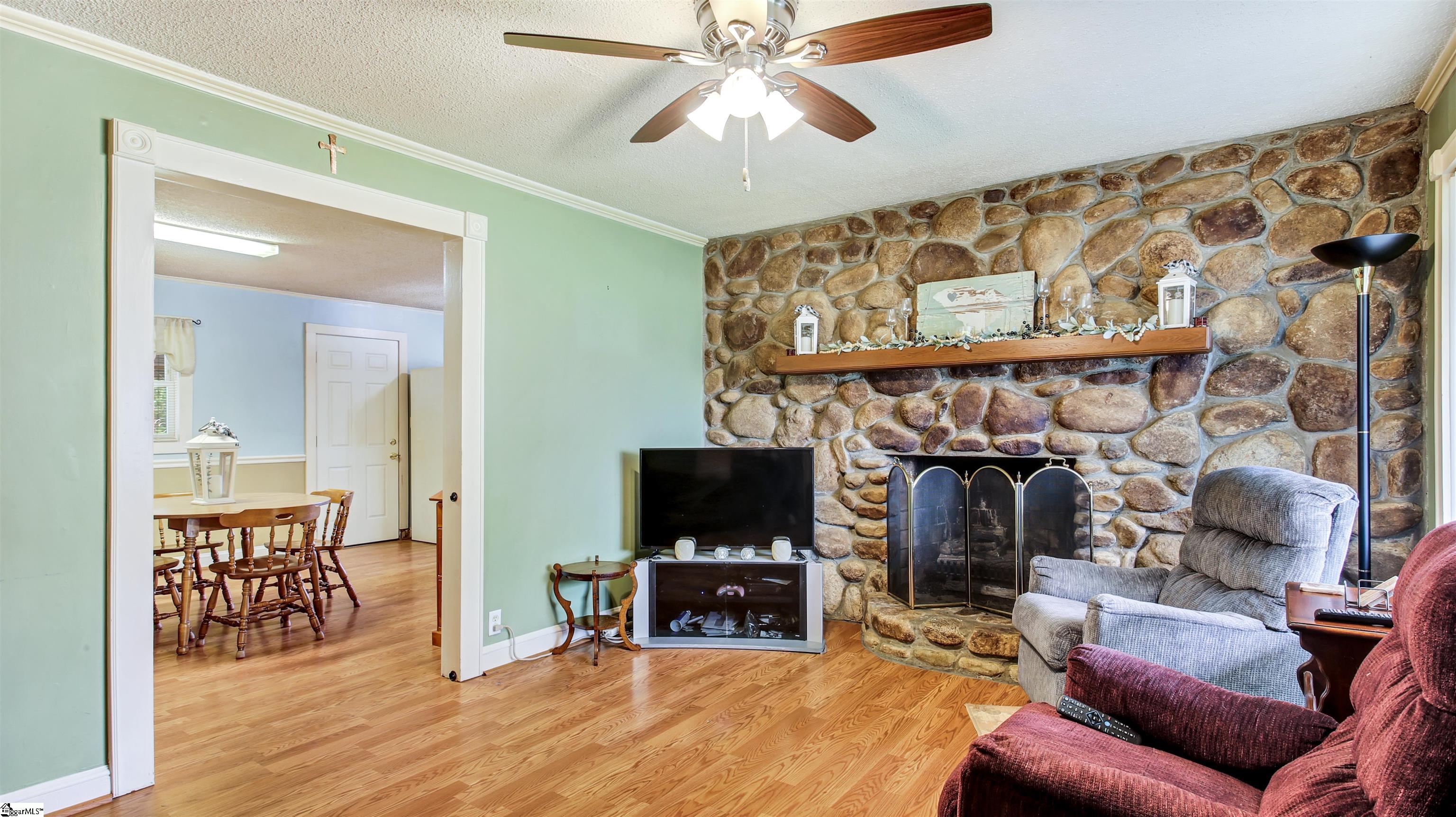 505 Ridgewood Drive Greer, SC 29651 - Photo 8 of 21 Gallery Image 8