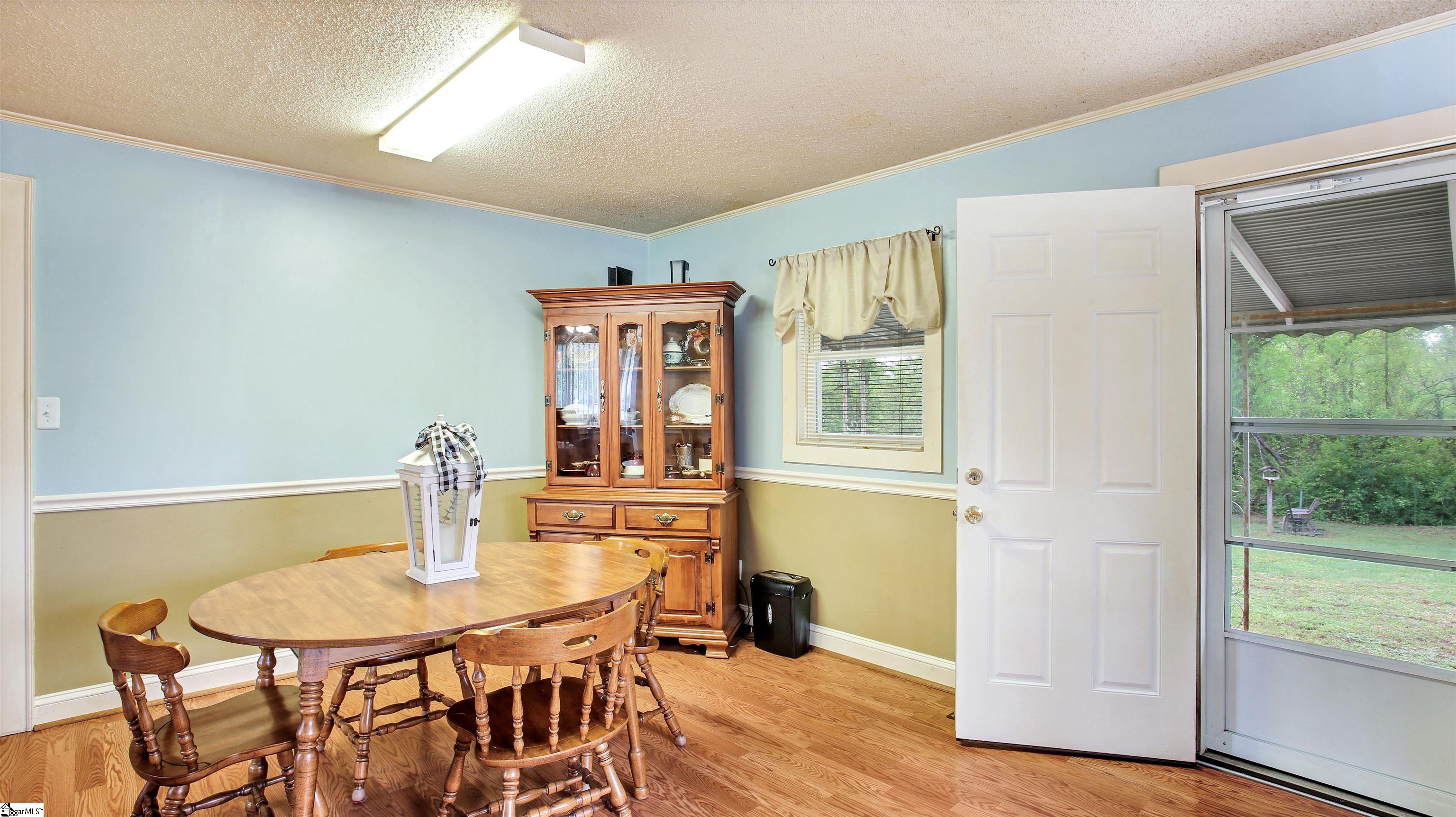505 Ridgewood Drive Greer, SC 29651 - Photo 10 of 21 Gallery Image 10