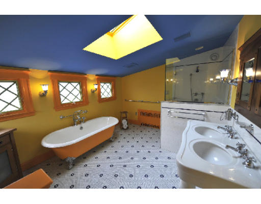 34 High Haith Road Arlington, MA 02476 - Photo 16 of 22 Gallery Image 16