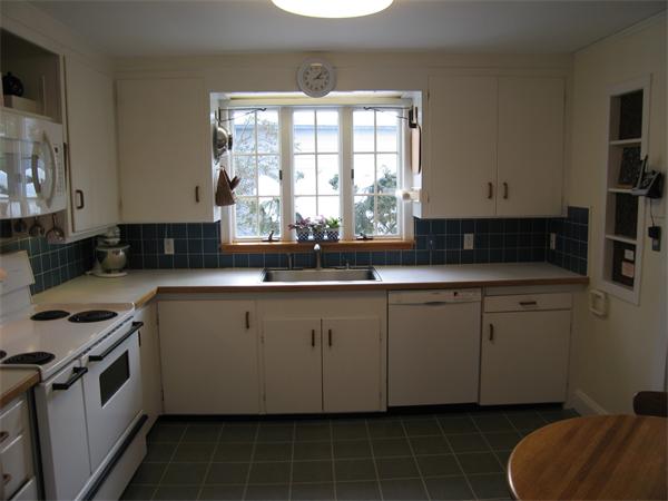 130 Walnut Hill Road Newton, MA 02461 - Photo 11 of 30