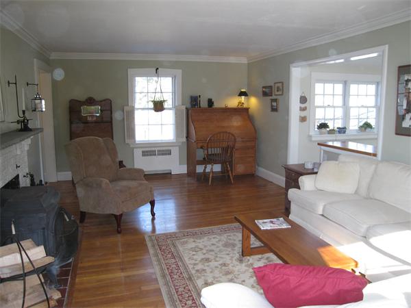 130 Walnut Hill Road Newton, MA 02461 - Photo 4 of 30