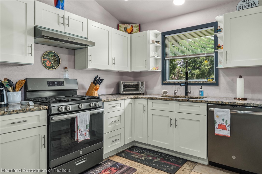 6011 Golden Road Sebring, FL 33875 - Photo 12 of 38 Gallery Image 12