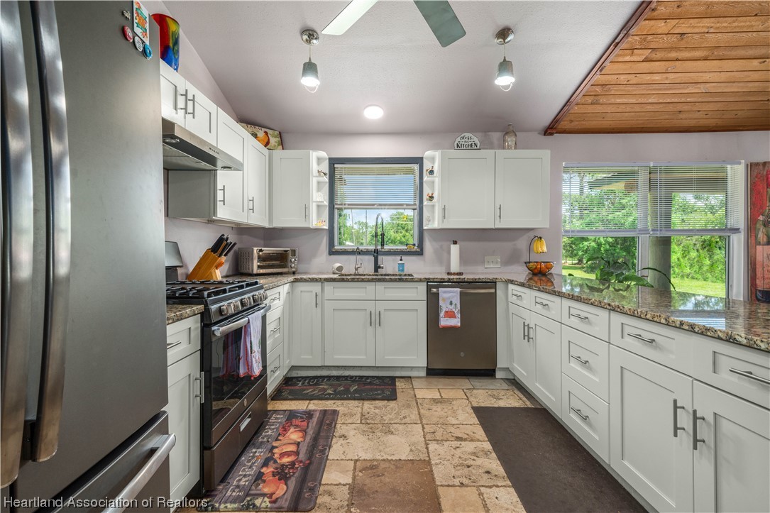 6011 Golden Road Sebring, FL 33875 - Photo 14 of 38 Gallery Image 14