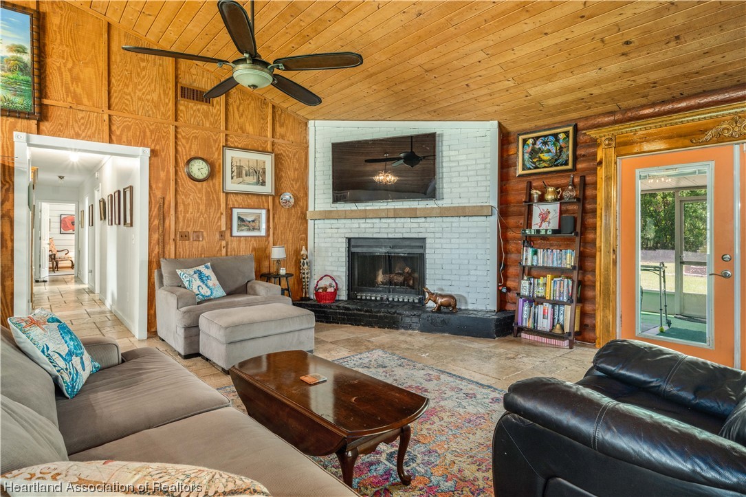 6011 Golden Road Sebring, FL 33875 - Photo 6 of 38 Gallery Image 6