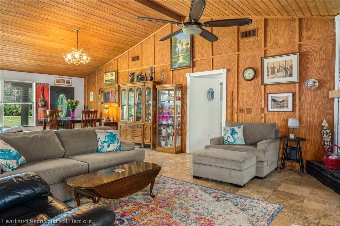6011 Golden Road Sebring, FL 33875 - Photo 7 of 38 Gallery Image 7
