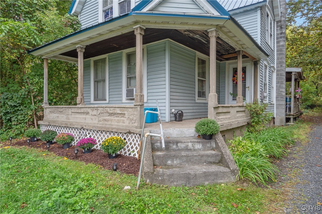 6862 Schuyler Road De Witt, NY 13057 - Photo 7 of 13