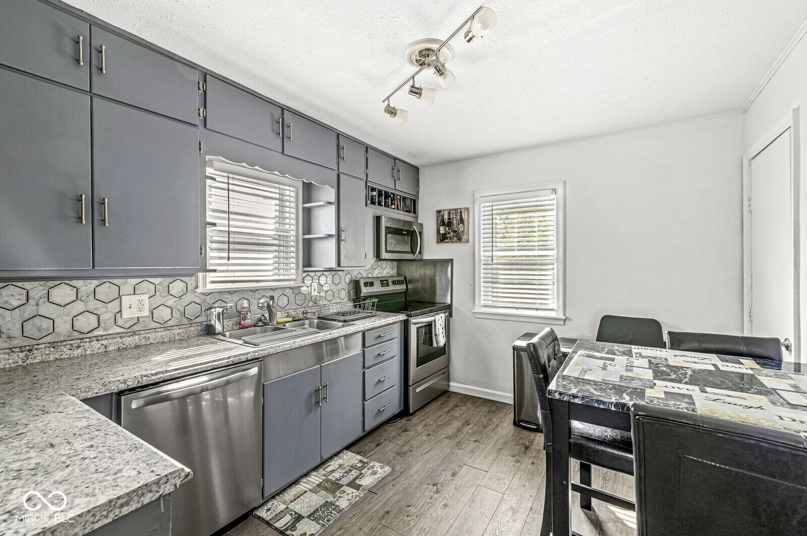 1705 East Kelly Street Indianapolis, IN 46203 - Photo 4 of 29