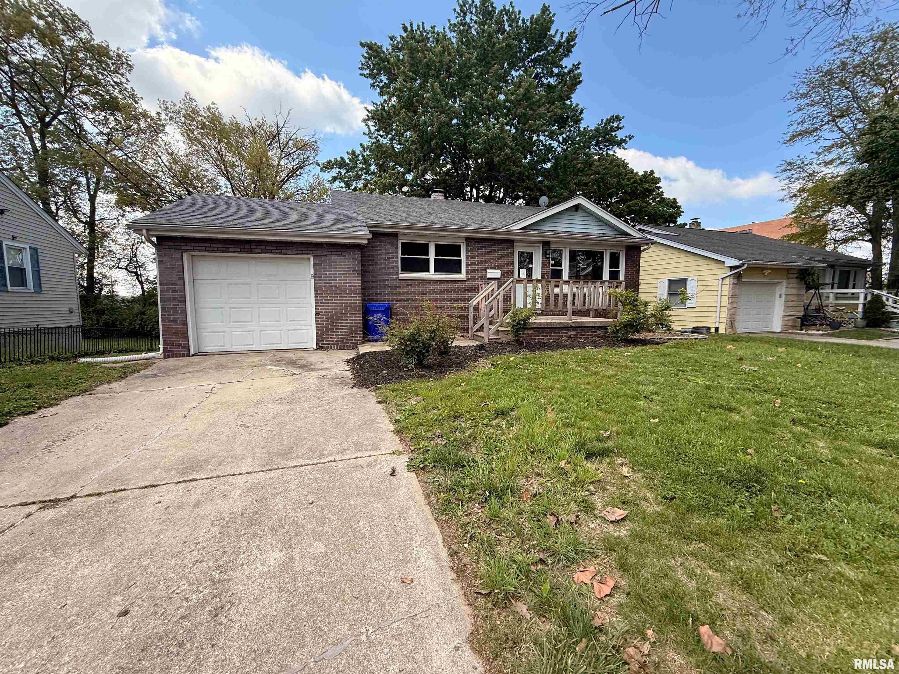 1951 East Florida Court Decatur, IL 62521 - Photo 1 of 35