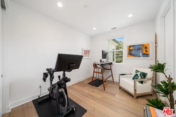 $1,195,000 | 19254 Blackthorn Drive, Santa Clarita, CA 91351