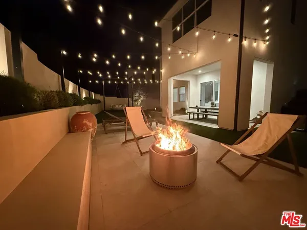 $1,195,000 | 19254 Blackthorn Drive, Santa Clarita, CA 91351
