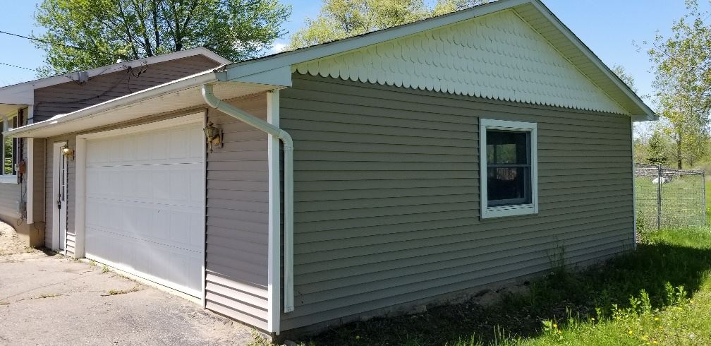 3211 East Wilson Road Clio, MI 48420 - Photo 2 of 16 50008542-1.JPG