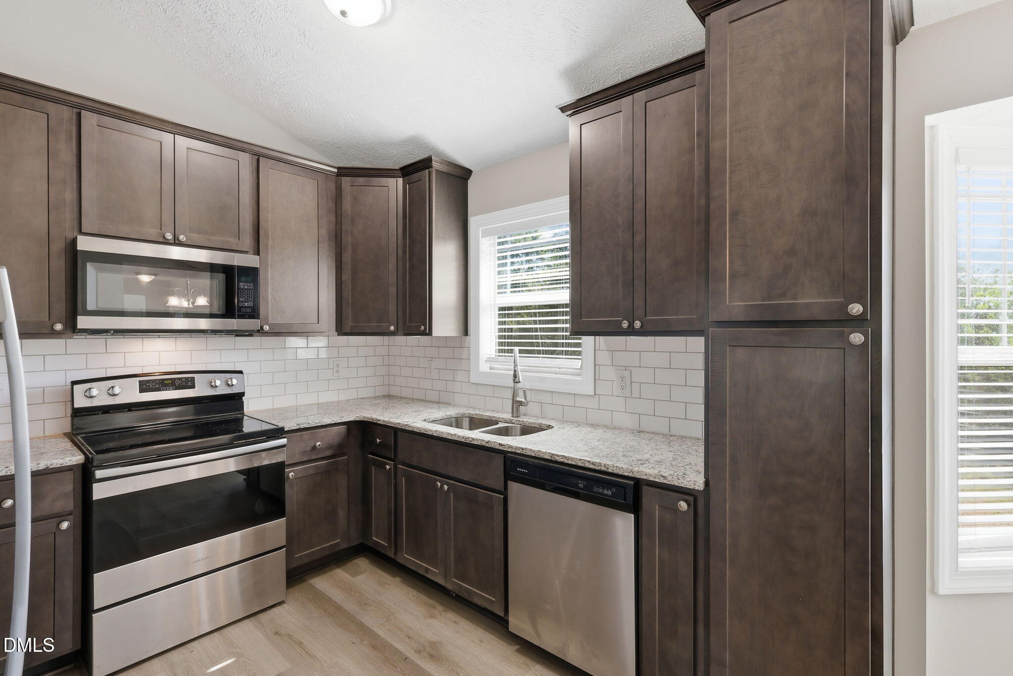 140 Trail Ridge Drive Benson, NC 27504 - Photo 6 of 28