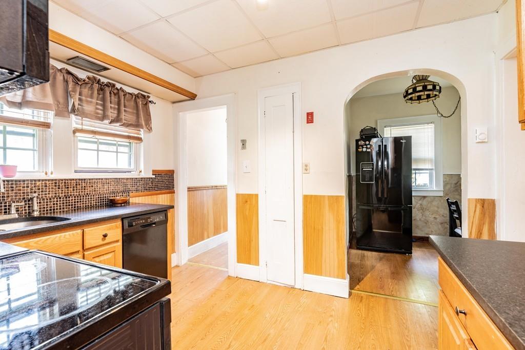 45 Rochelle Street West Springfield, MA 01089 - Photo 8 of 26 Gallery Image 8