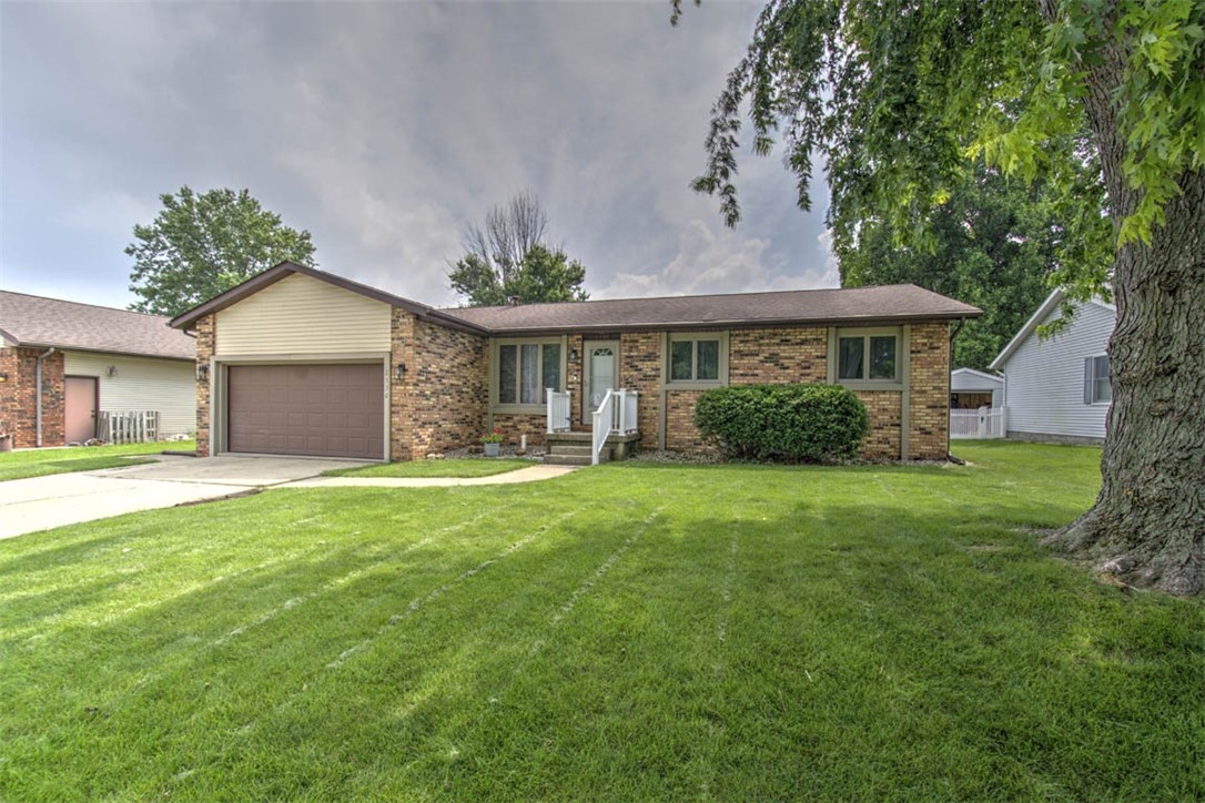 2730 Mill River Place Decatur, IL 62521 - Photo 2 of 26 Gallery Image 2