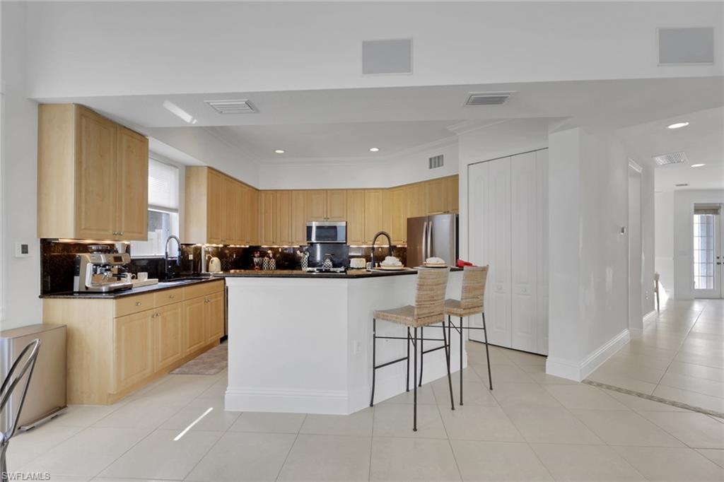 6181 Hidden Oaks Lane Naples, FL 34119 - Photo 20 of 38