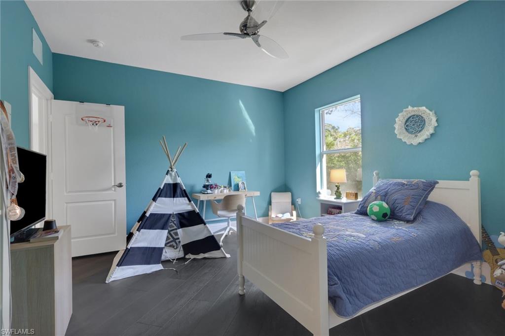 6181 Hidden Oaks Lane Naples, FL 34119 - Photo 25 of 38