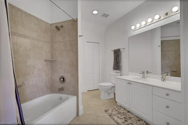 $1,700,000 | 6181 Hidden Oaks Lane, Naples, FL 34119