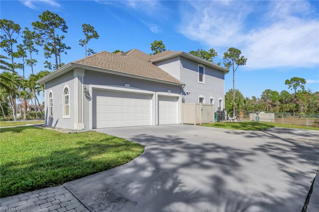 6181 Hidden Oaks Lane Naples, FL 34119 - Photo 32 of 38