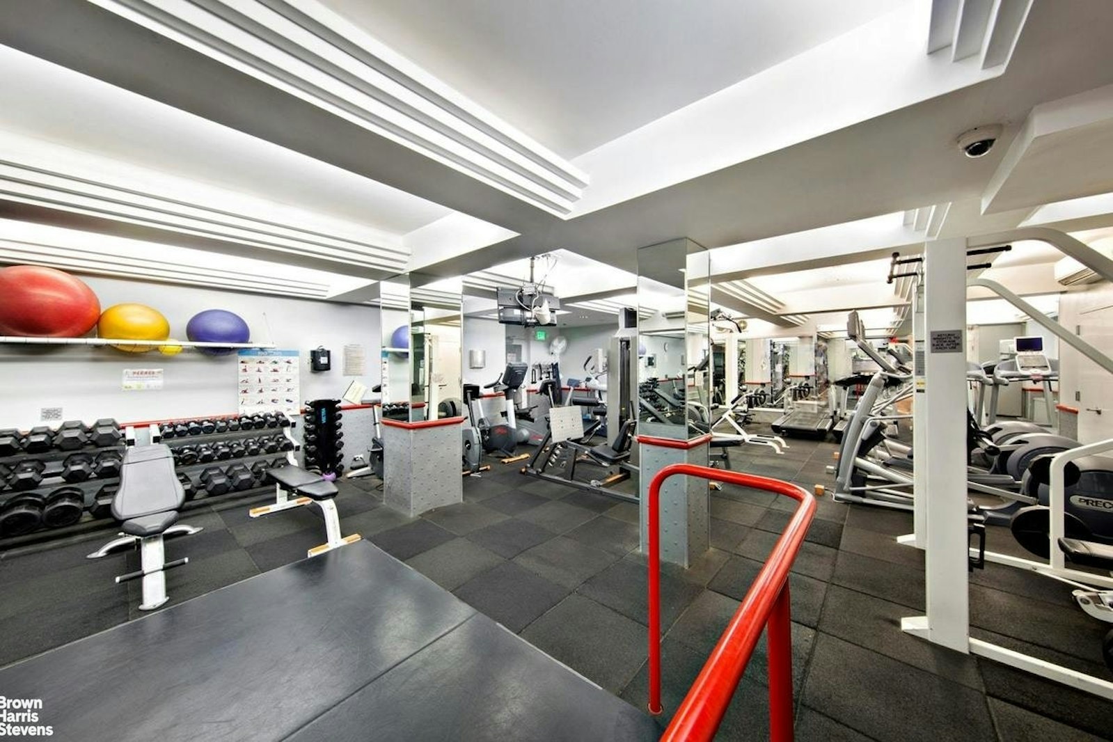 11 Riverside Drive, Unit 8EW Manhattan, NY 10023 - Photo 14 of 18