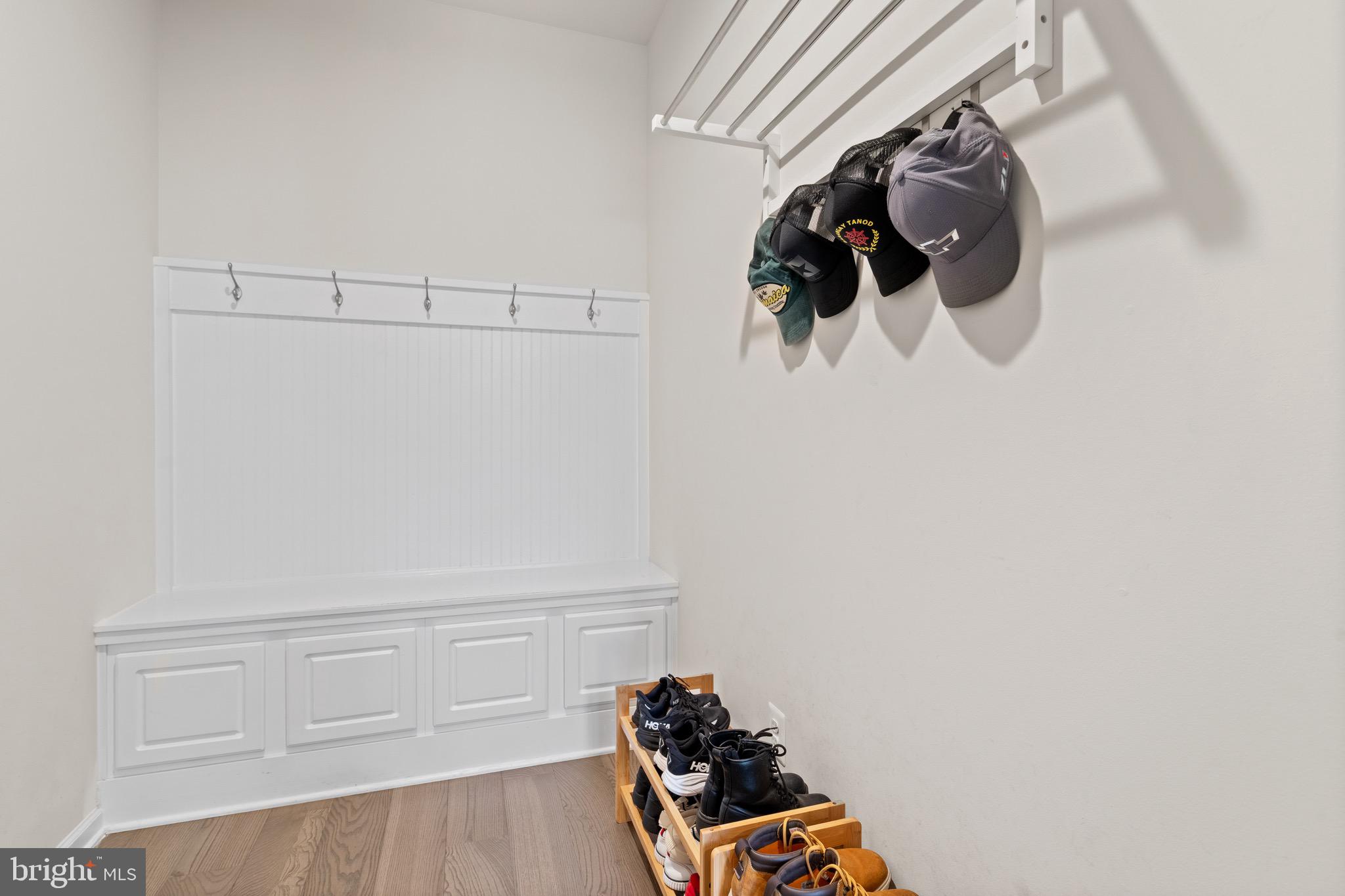 4554 Morley Loop Woodbridge, VA 22192 - Photo 52 of 57 Mud room for wet coats / shoes etc