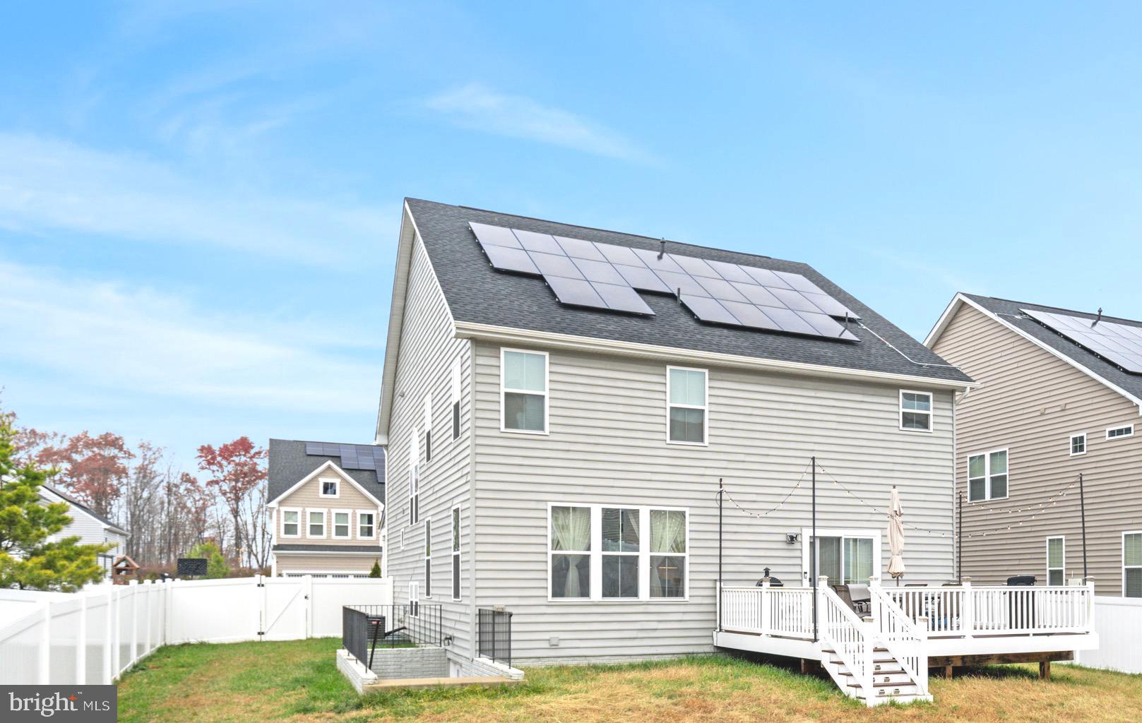 4554 Morley Loop Woodbridge, VA 22192 - Photo 57 of 57 The solar panel