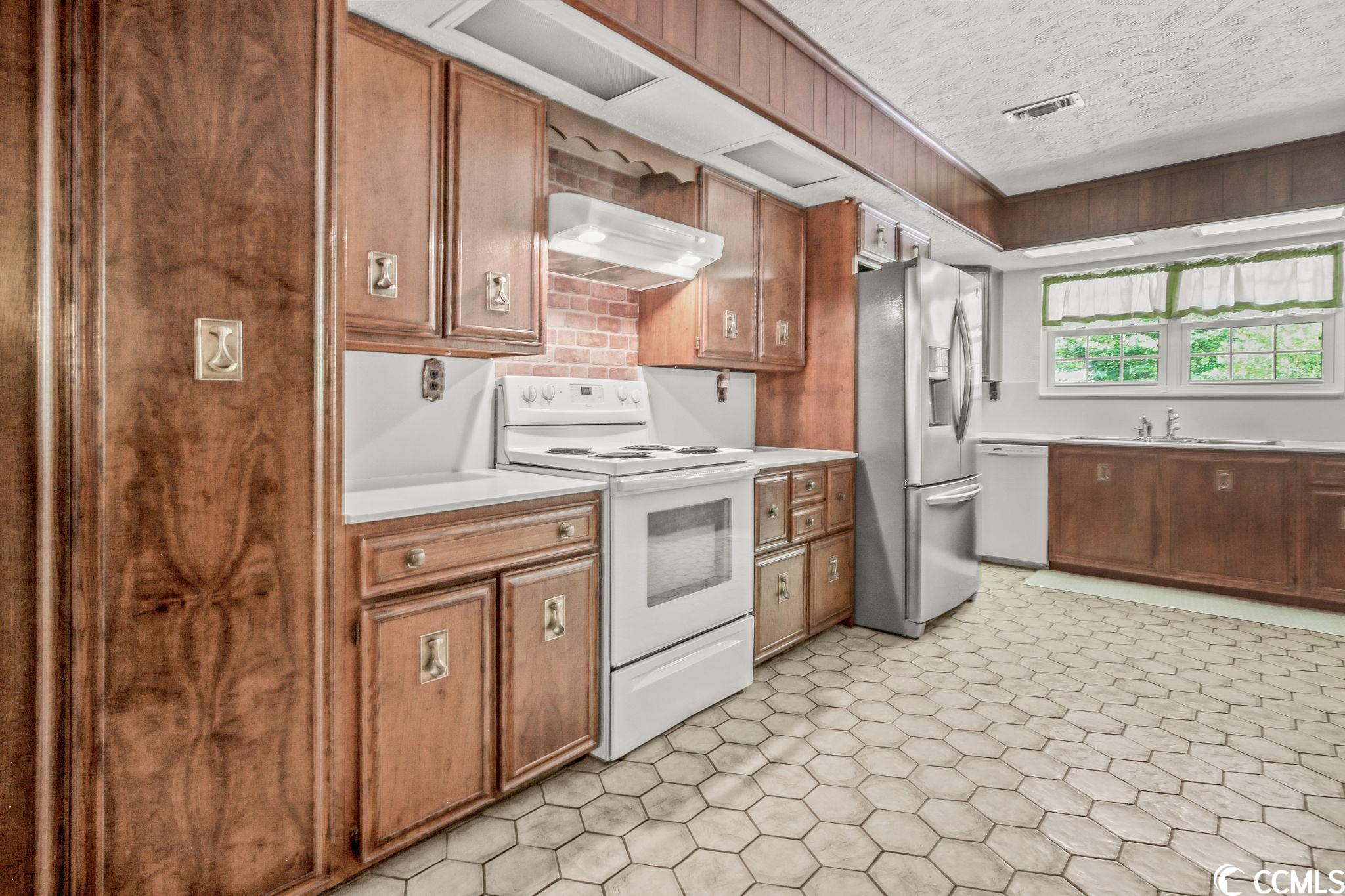 124 North Gate Road Myrtle Beach, SC 29572 - Photo 7 of 40